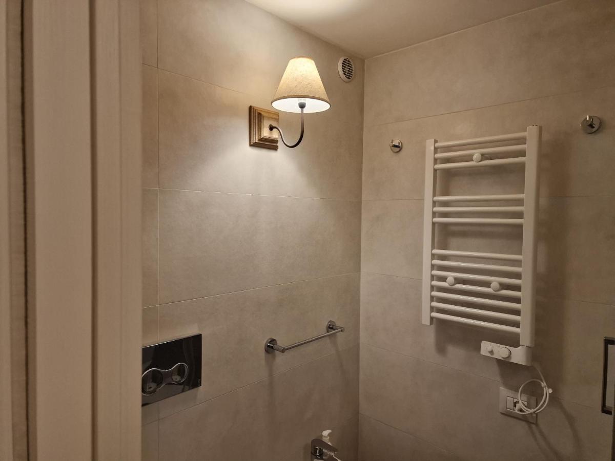 Case Di Paola Via Melo Appartamenti バーリ エクステリア 写真