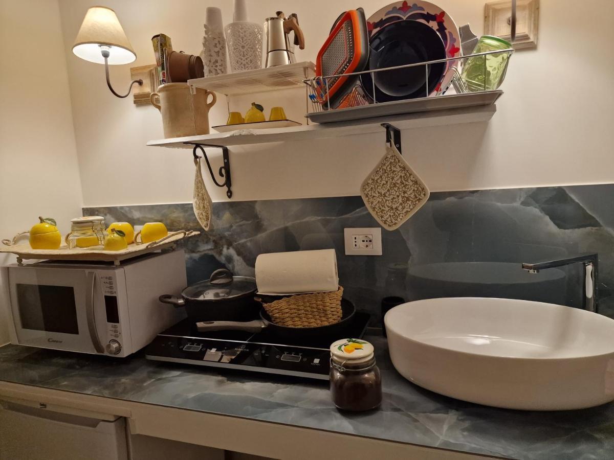 Case Di Paola Via Melo Appartamenti バーリ エクステリア 写真